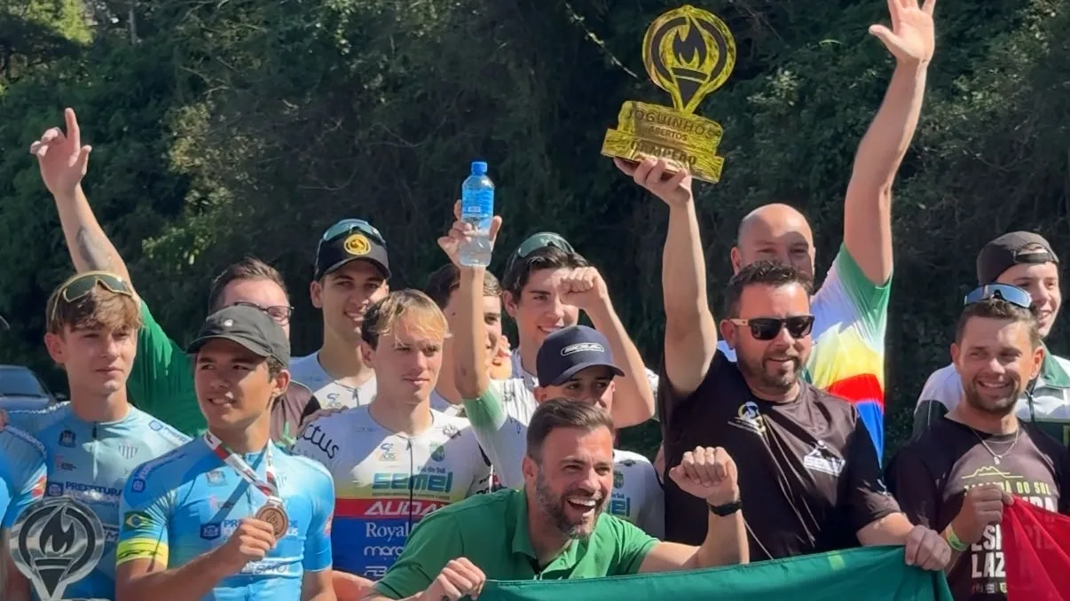 ACRS Cycling Team é campeã dos Joguinhos Abertos de Santa Catarina 2026 e confirma sua força no ciclismo catarinense.