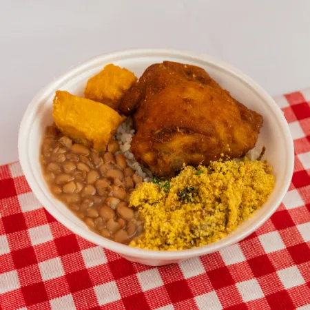 FRANGO À MILANESA